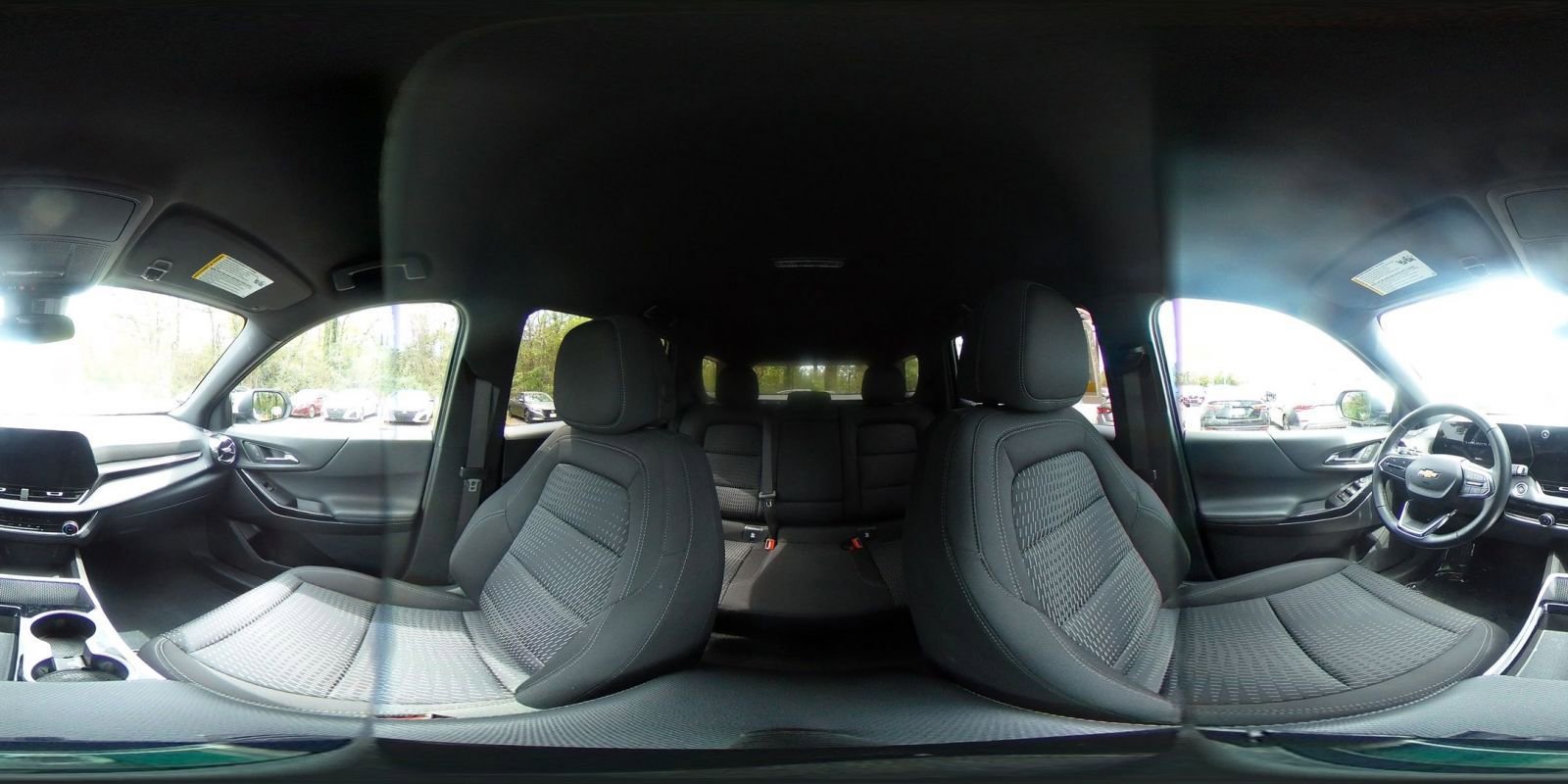 Used 2025 Chevrolet Equinox LT FWD image 42
