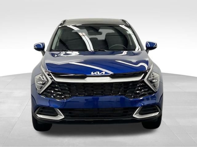 Used 2025 Kia Sportage EX w/ Premium Package image 3