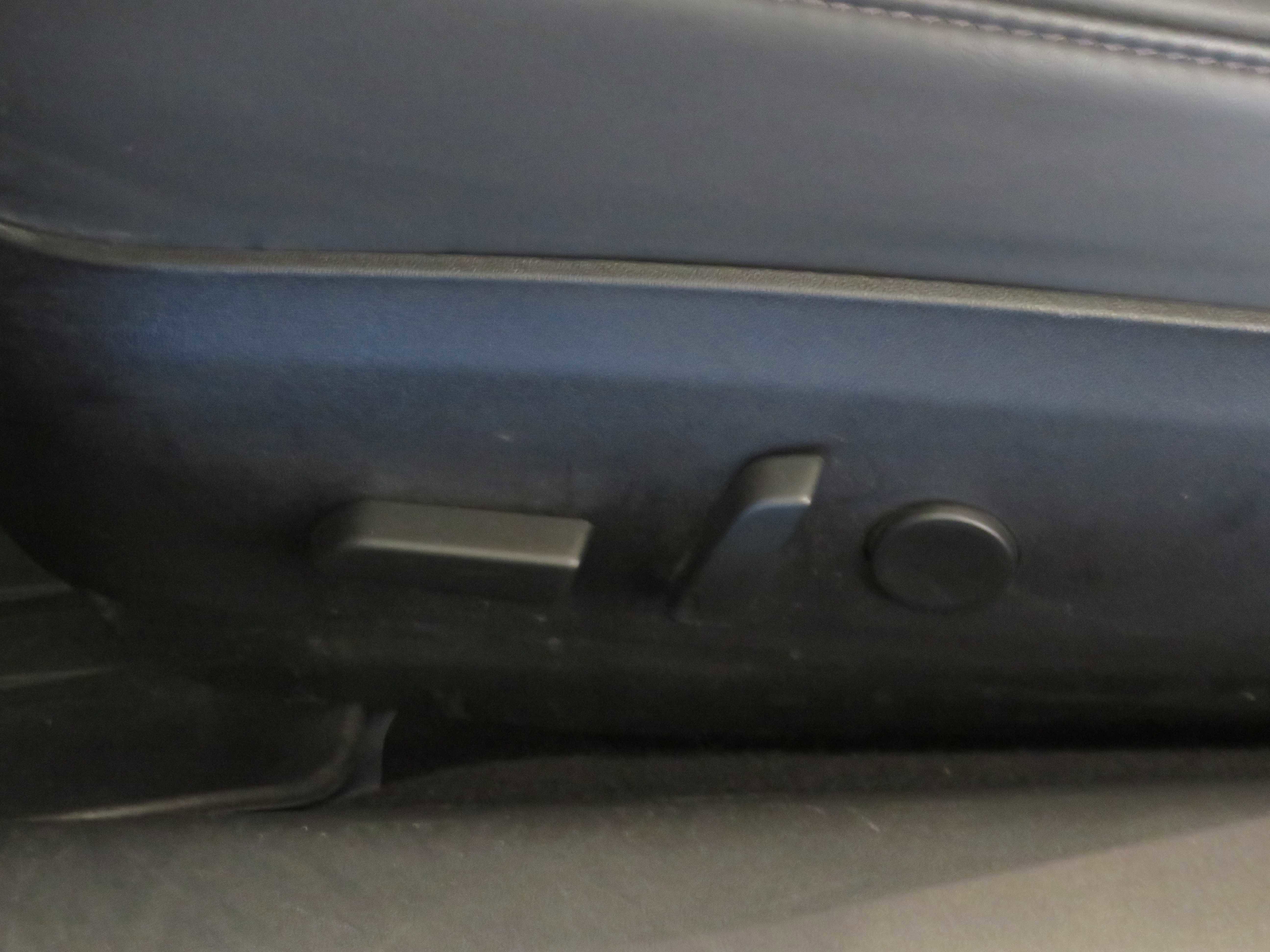 Used 2018 Tesla Model 3 Performance image 16