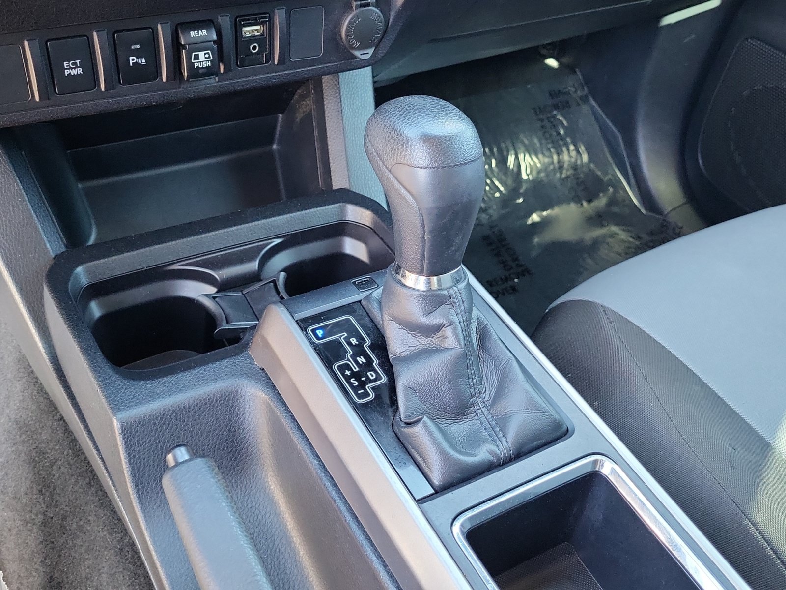 Used 2019 Toyota Tacoma SR5 RWD image 33