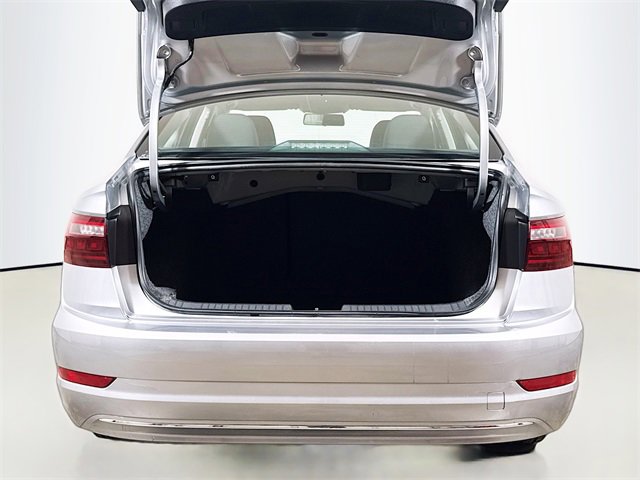 Used 2021 Volkswagen Jetta S image 19