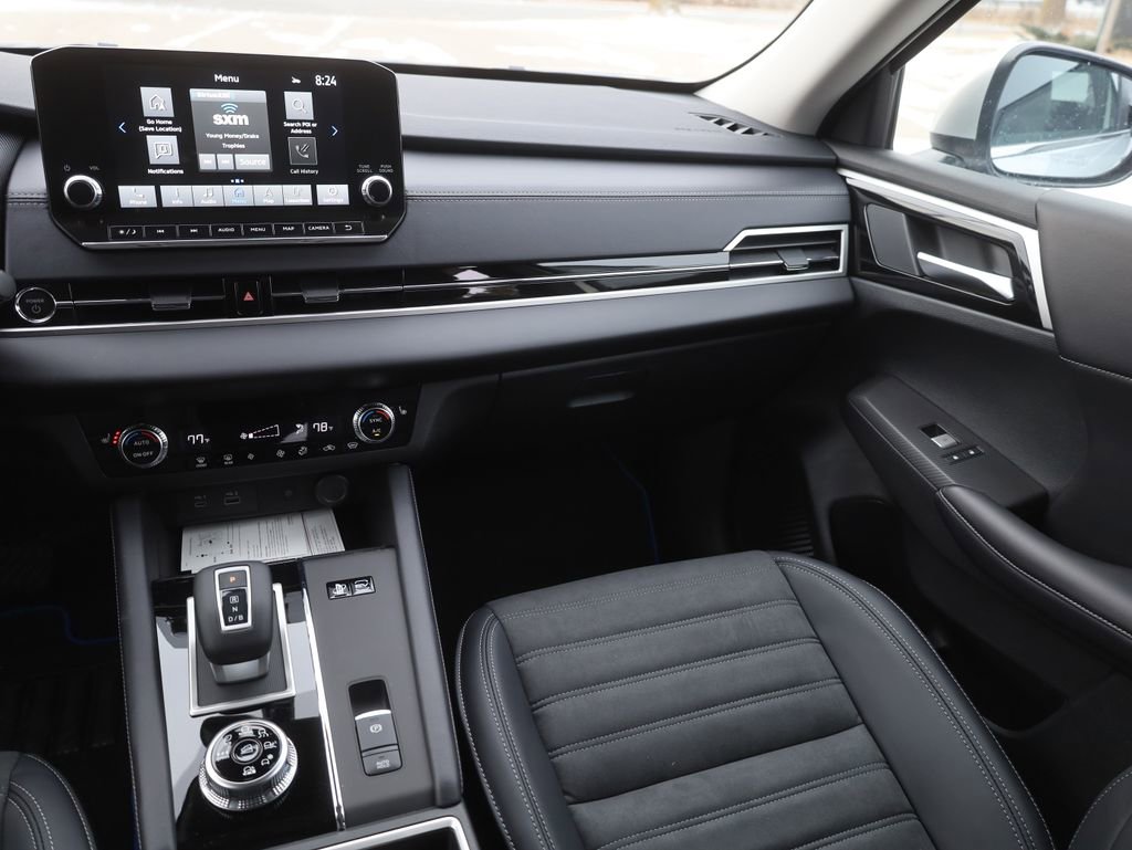 New 2025 Mitsubishi Outlander SE image 19