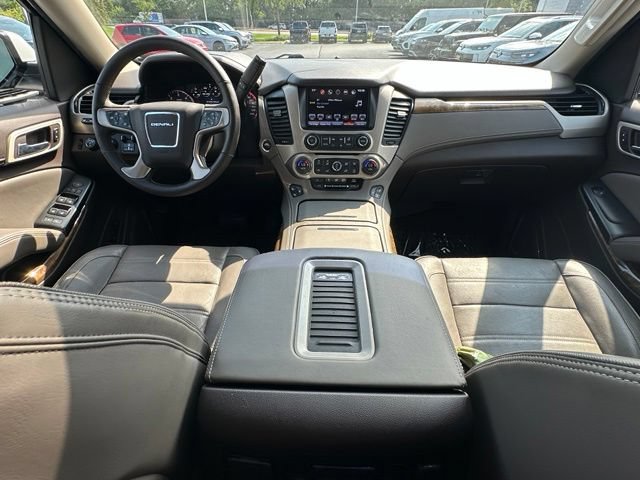Used 2016 GMC Yukon XL Denali w/ Open Road Package AWD/4WD image 29