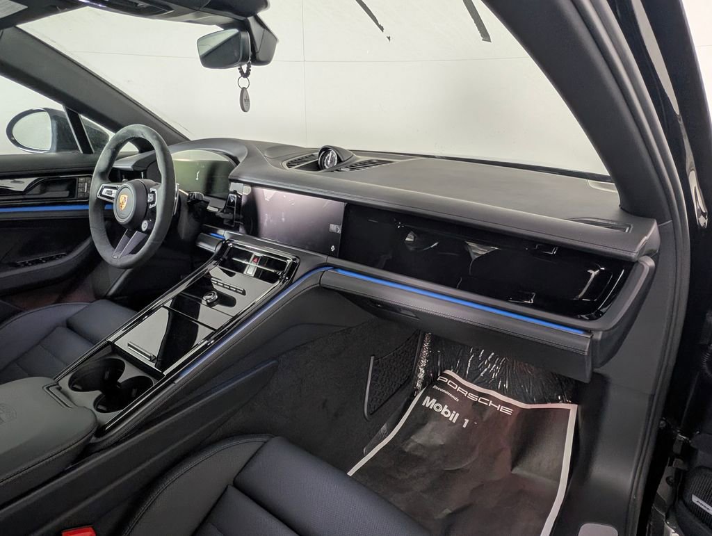 New 2026 Porsche Panamera 4 image 20