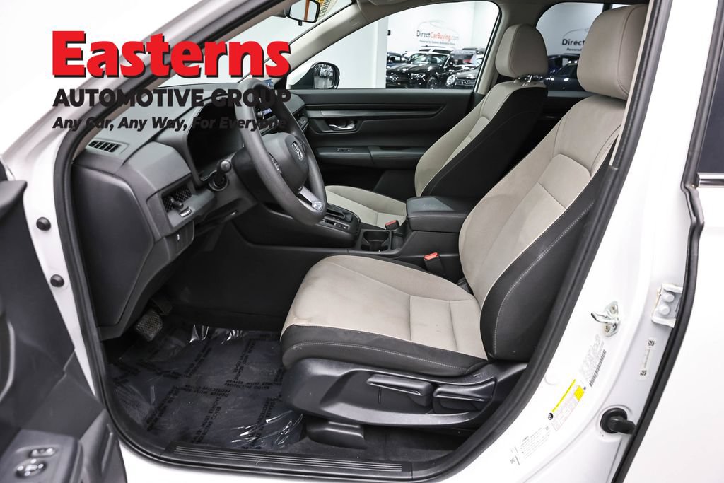 Used 2023 Honda CR-V LX image 13