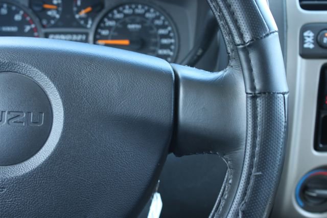 Used 2006 Isuzu i-350 LS image 22