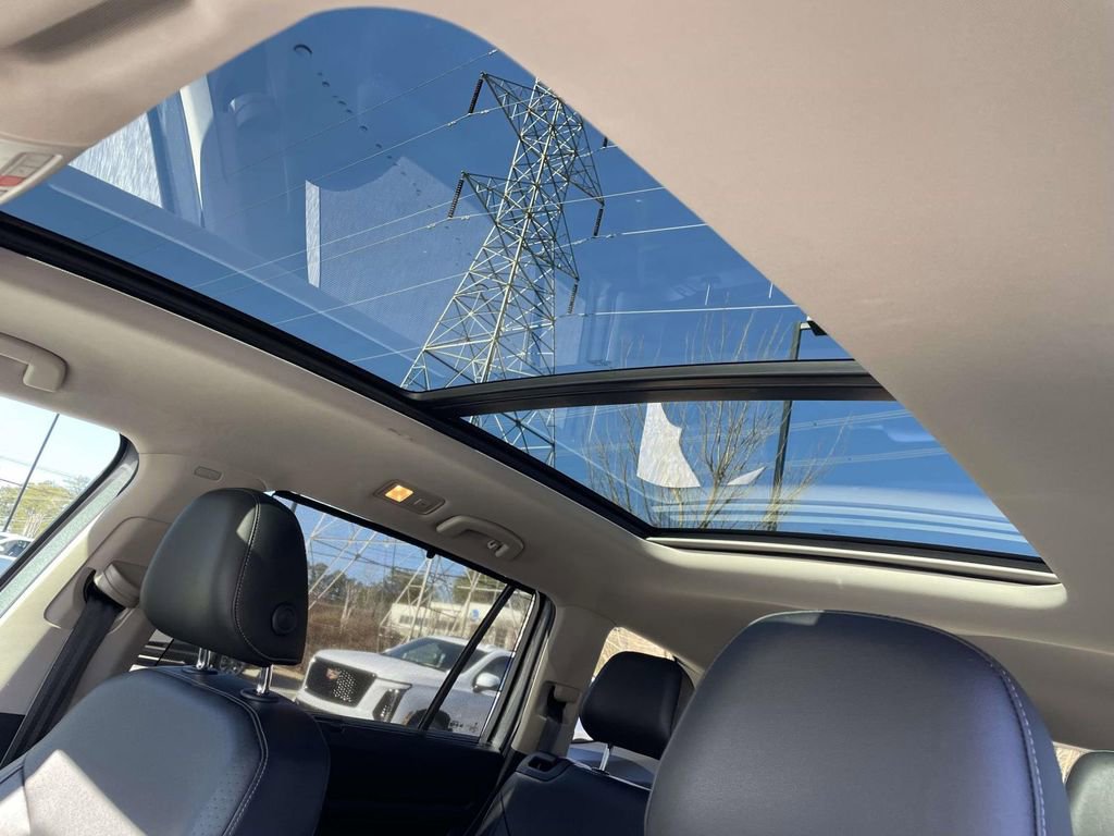 Used 2019 Volkswagen Atlas SEL image 19