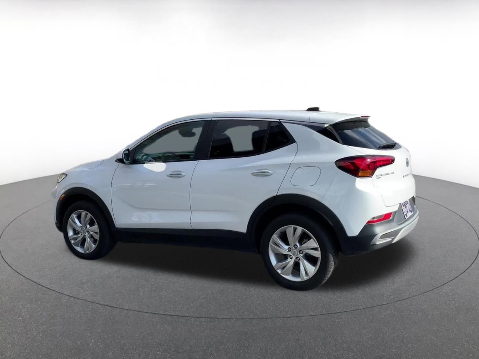 Used 2025 Buick Encore GX Preferred image 10