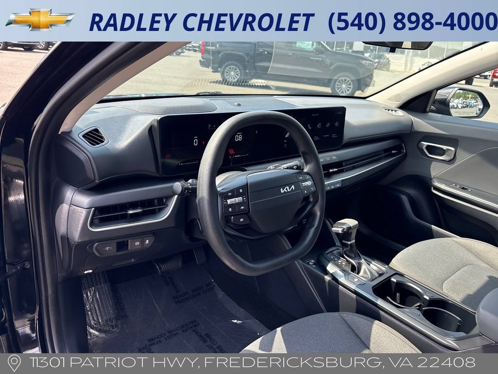 Used 2025 Kia K4 FWD image 4