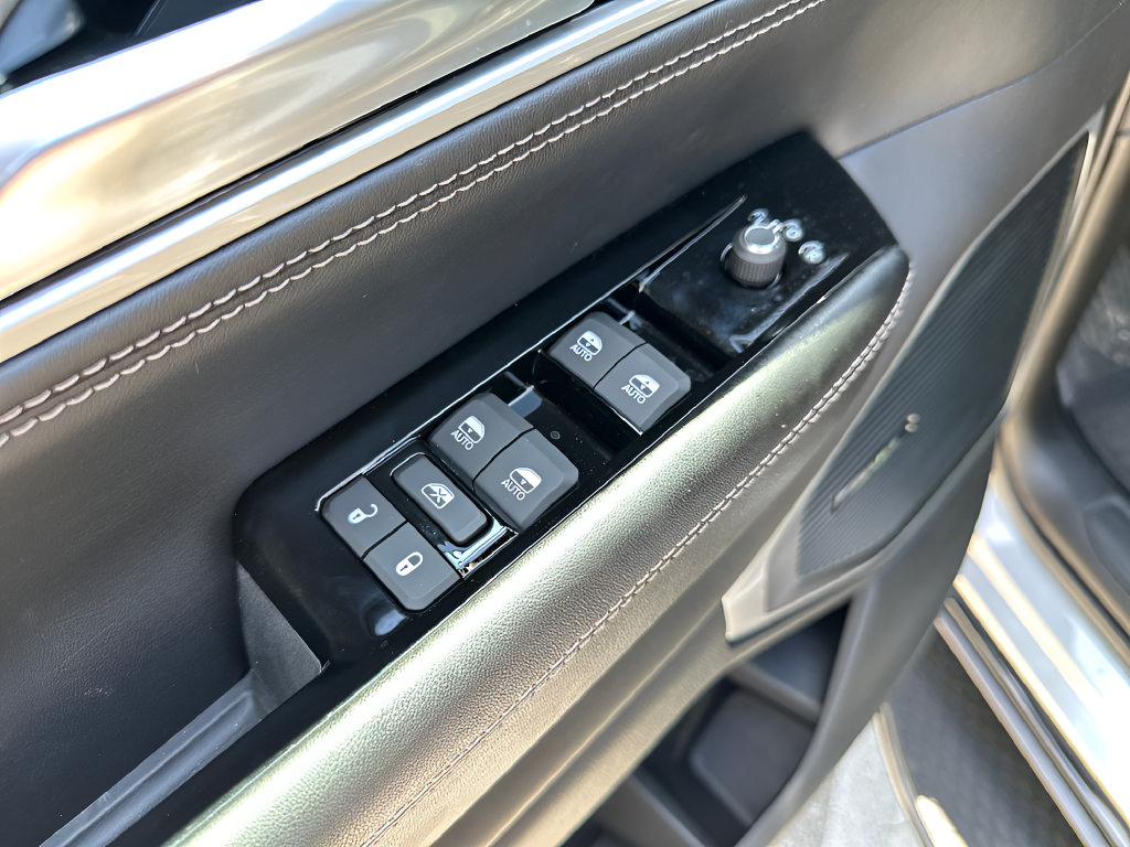 New 2026 Jeep Grand Wagoneer L 4WD image 18