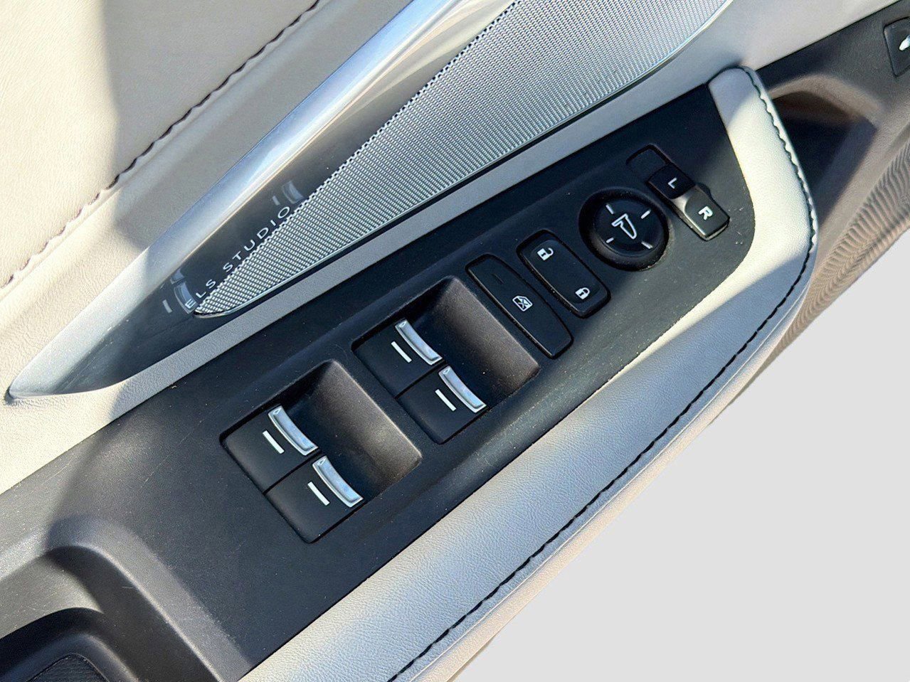 Used 2019 Acura RDX w/ Technology Package image 23