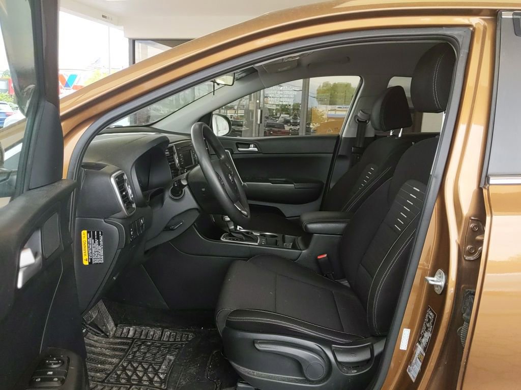 Used 2018 Kia Sportage LX AWD/4WD image 12