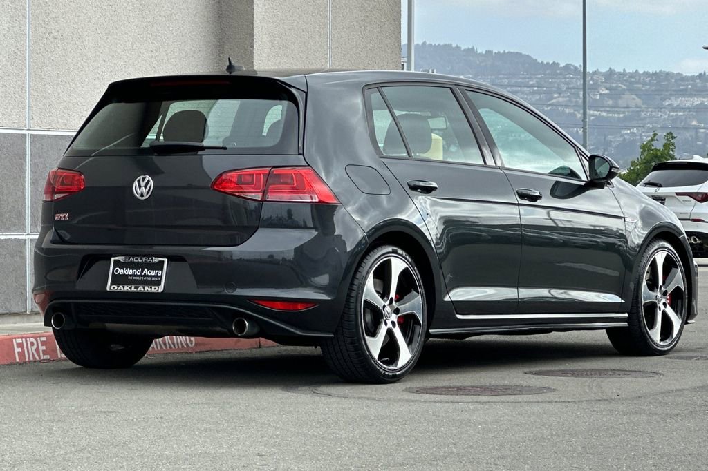 Used 2017 Volkswagen GTI SE FWD image 4