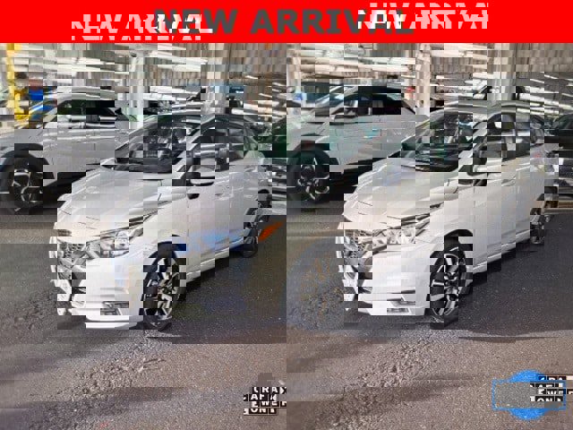 Certified 2022 Nissan Versa SV image 2