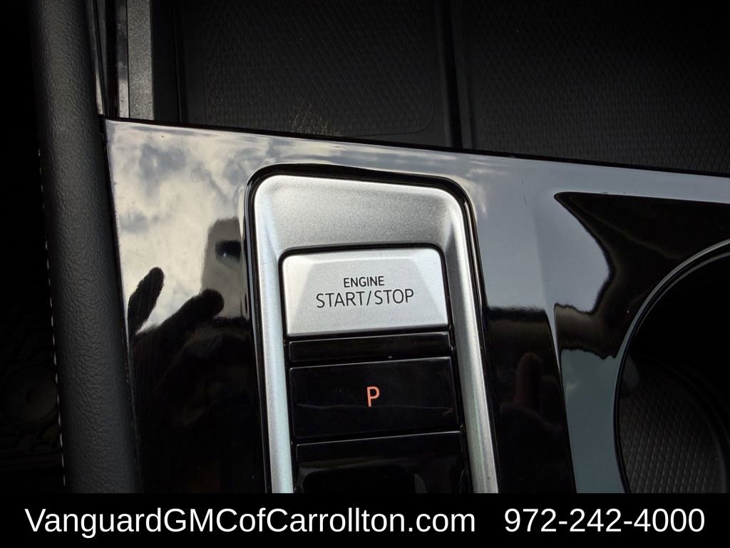 Used 2024 Volkswagen Atlas SEL Premium R-Line AWD/4WD image 23