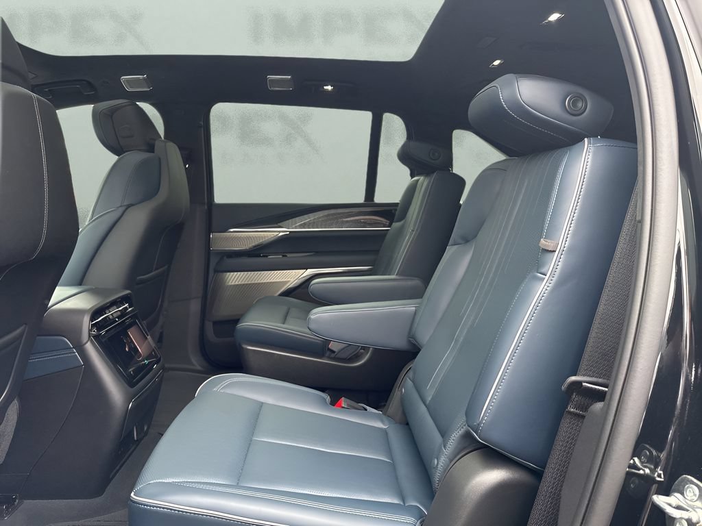 Used 2025 Cadillac Escalade IQ Luxury 2 w/ LPO, Premium Carpet Package AWD/4WD image 12