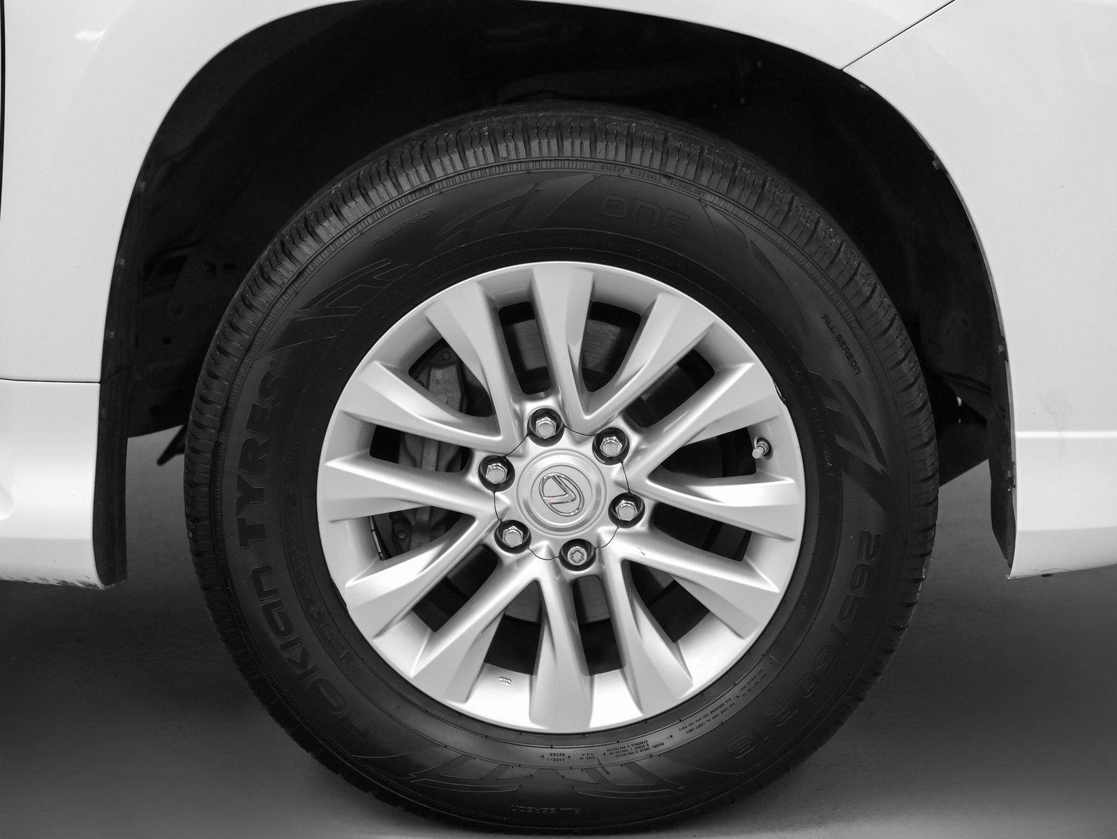 Used 2022 Lexus GX 460 Premium w/ Premium Package image 13