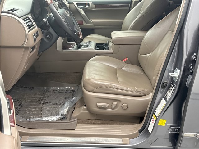 Used 2016 Lexus GX 460 w/ Premium Package AWD/4WD image 11