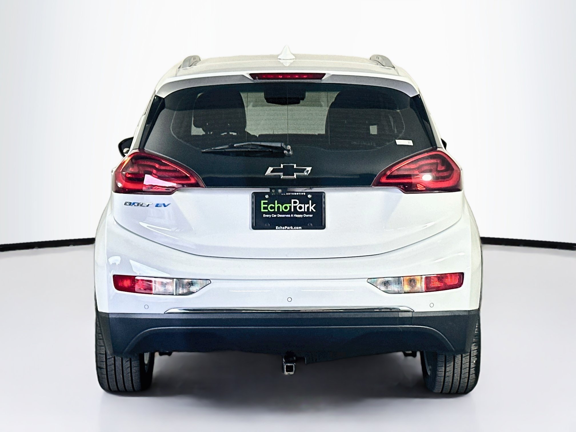 Used 2019 Chevrolet Bolt Premier w/ Infotainment Package FWD image 7