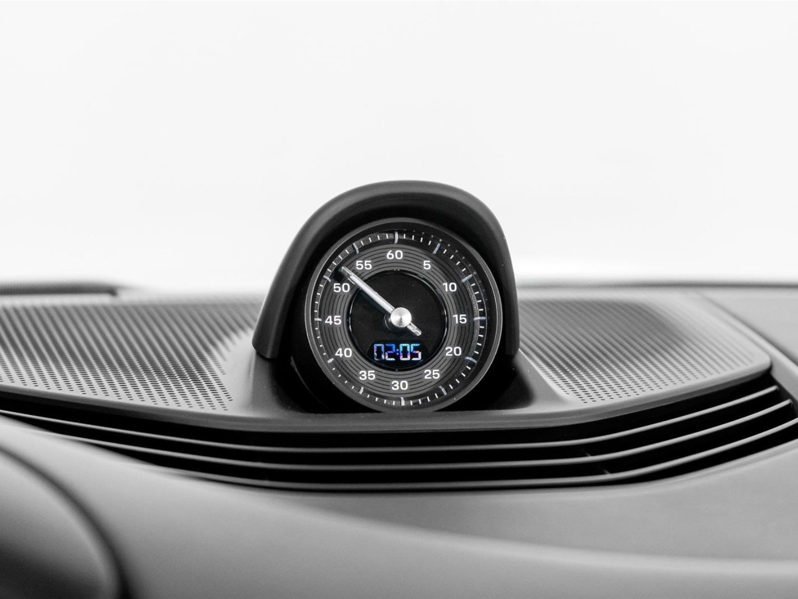 Used 2023 Porsche Taycan GTS w/ Technology Package image 42