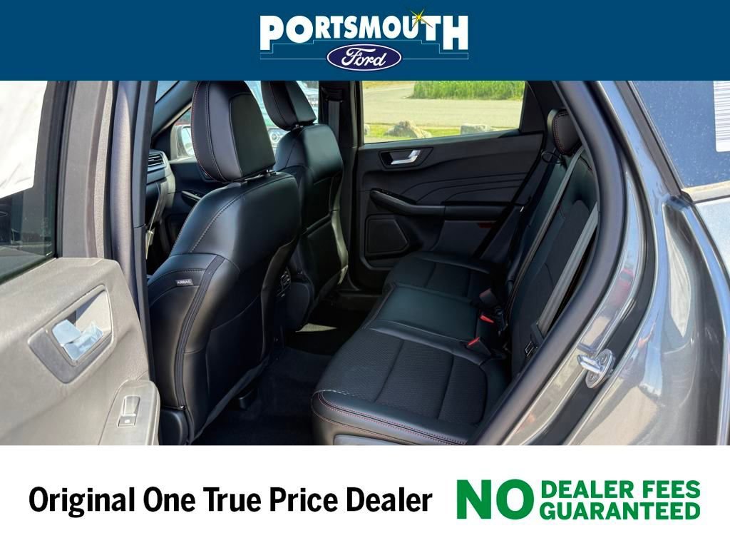 New 2025 Ford Escape ST-Line Select w/ Tech Pack #1 AWD/4WD image 6