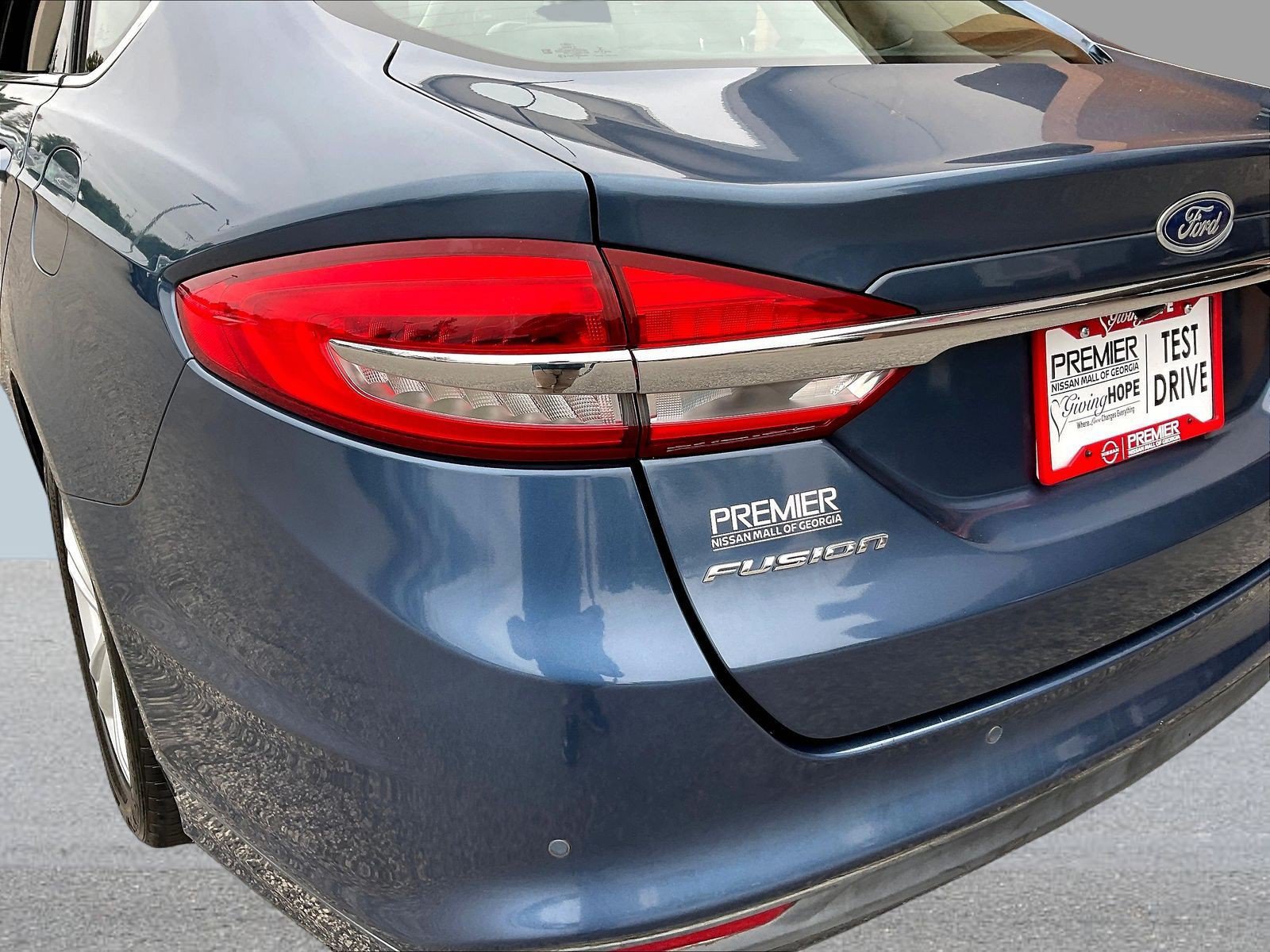 Used 2018 Ford Fusion SE FWD image 25