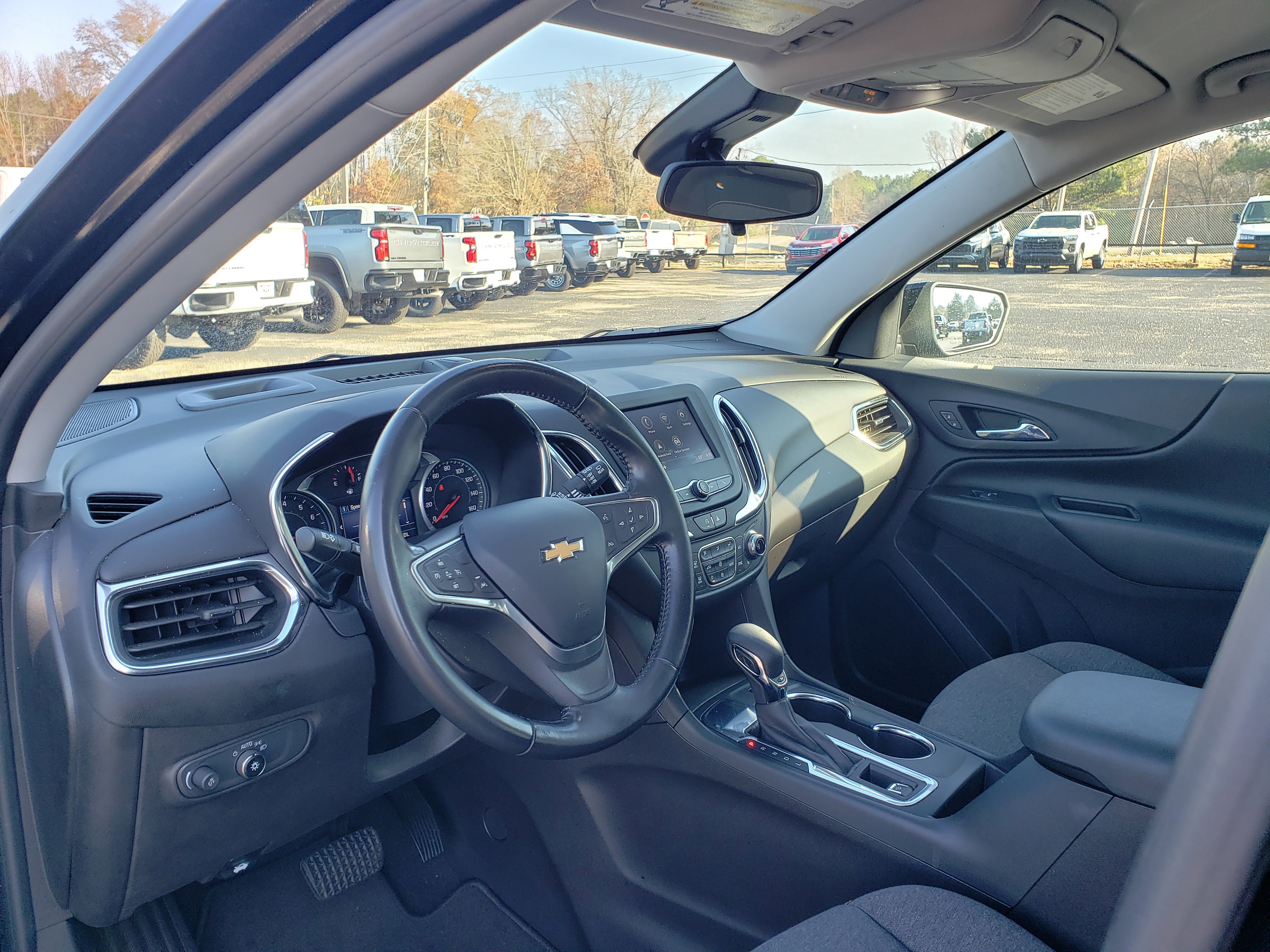 Used 2022 Chevrolet Equinox LT w/ Driver Convenience Package image 31