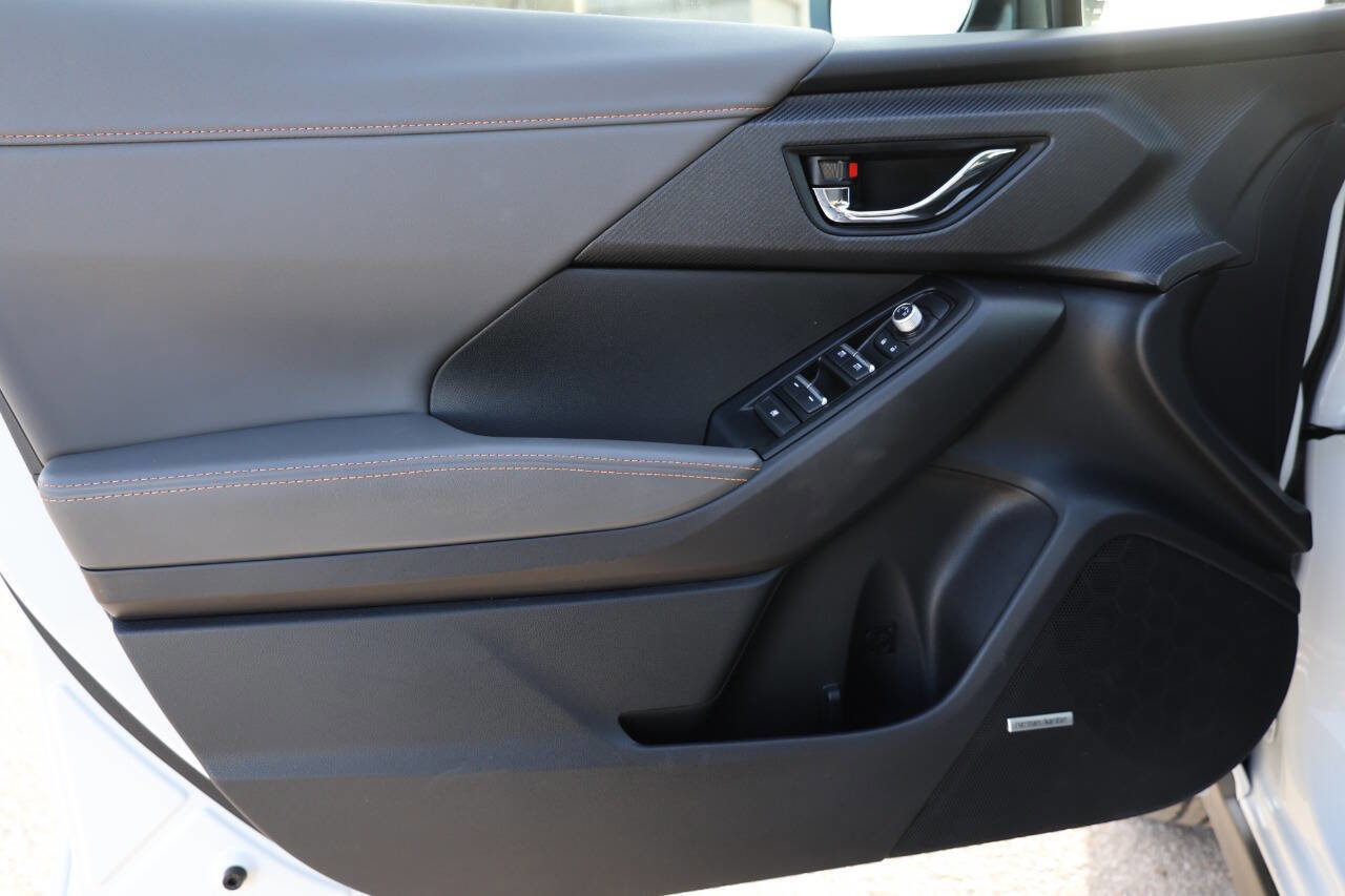 Used 2025 Subaru Crosstrek 2.5i Limited w/ Popular Package #3A image 12