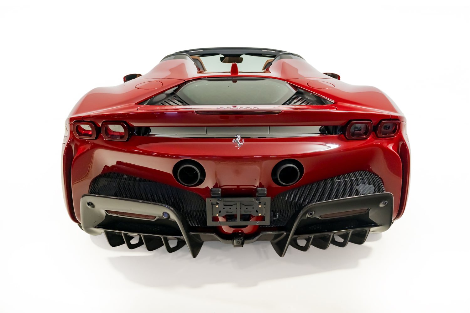 Used 2023 Ferrari SF90 Spider AWD/4WD image 18