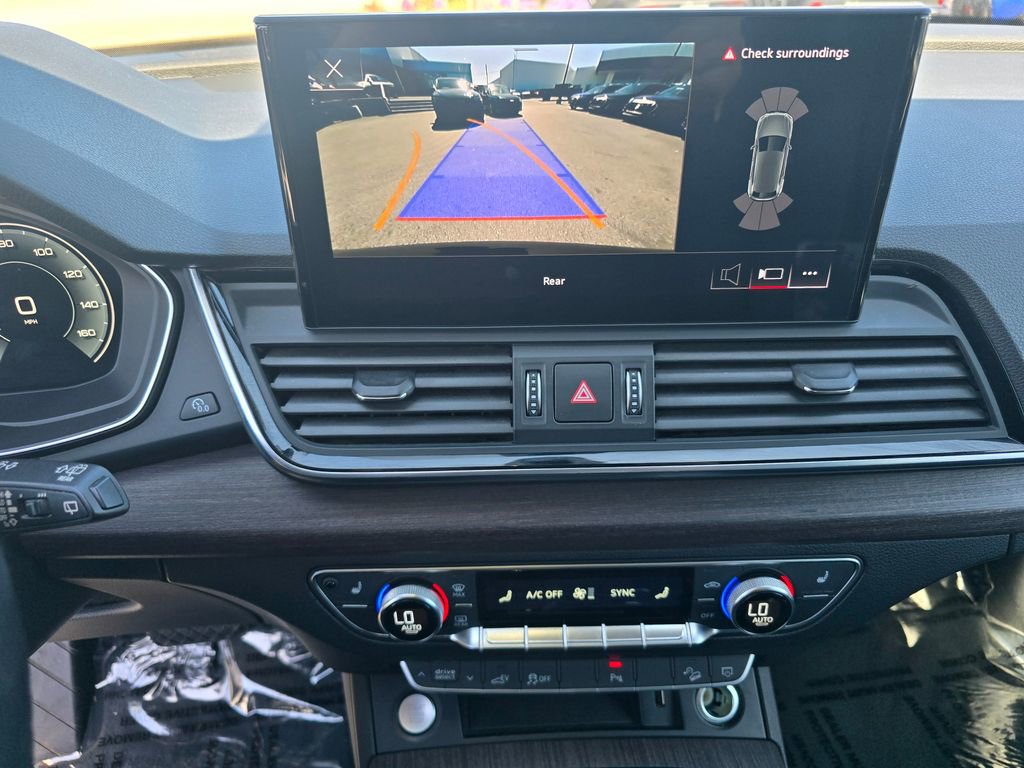 Used 2021 Audi Q5 e Premium w/ Convenience Package image 25