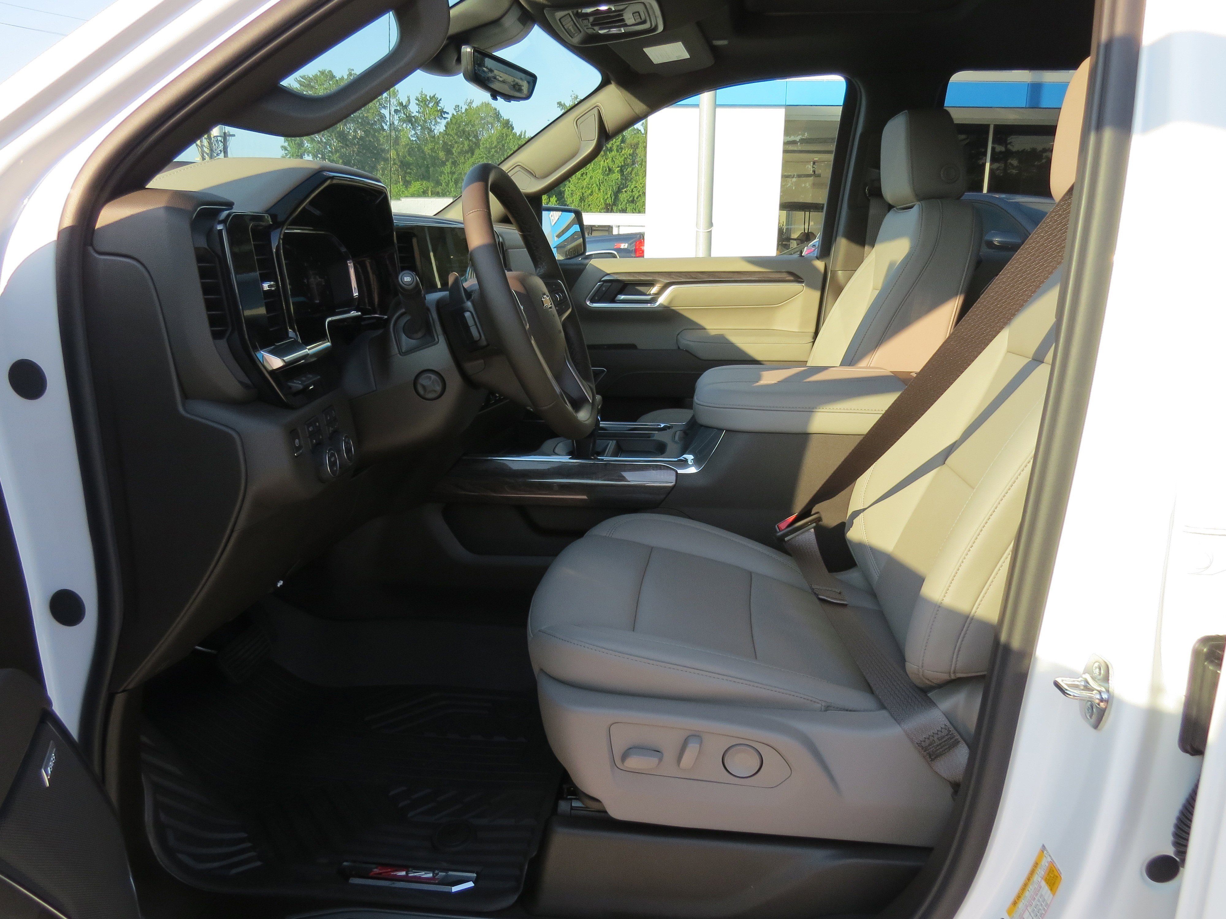 New 2026 Chevrolet Silverado 1500 LTZ image 15