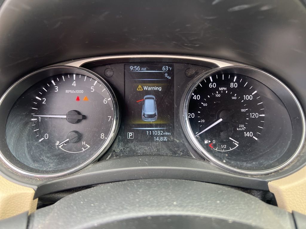 Used 2016 Nissan Rogue SV w/ SV Premium Package image 10