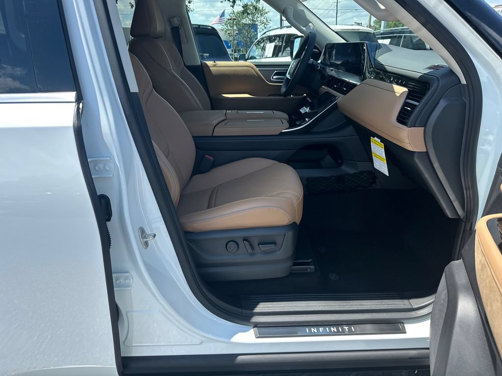 New 2027 INFINITI QX80 Luxe w/ Cargo Package RWD image 11