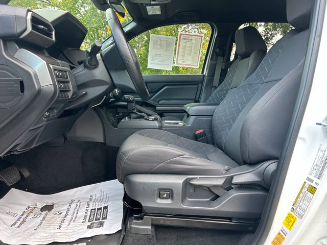 Certified 2026 Toyota Tacoma SR5 AWD/4WD image 21