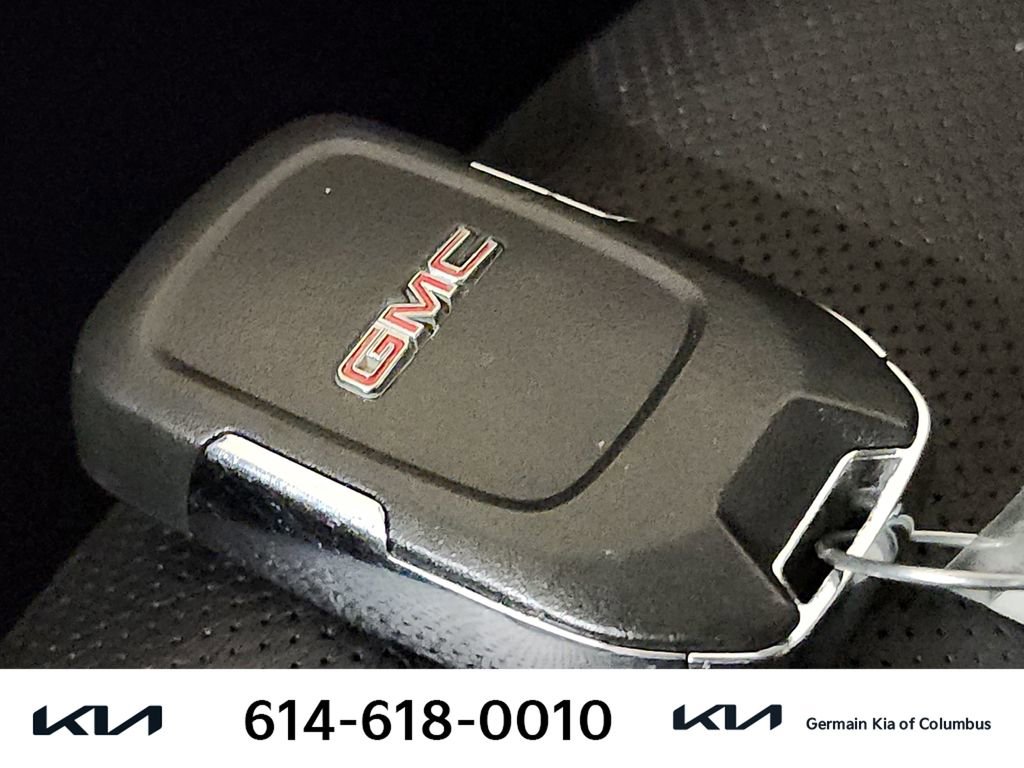 Used 2022 GMC Terrain SLT w/ Tech Package image 33