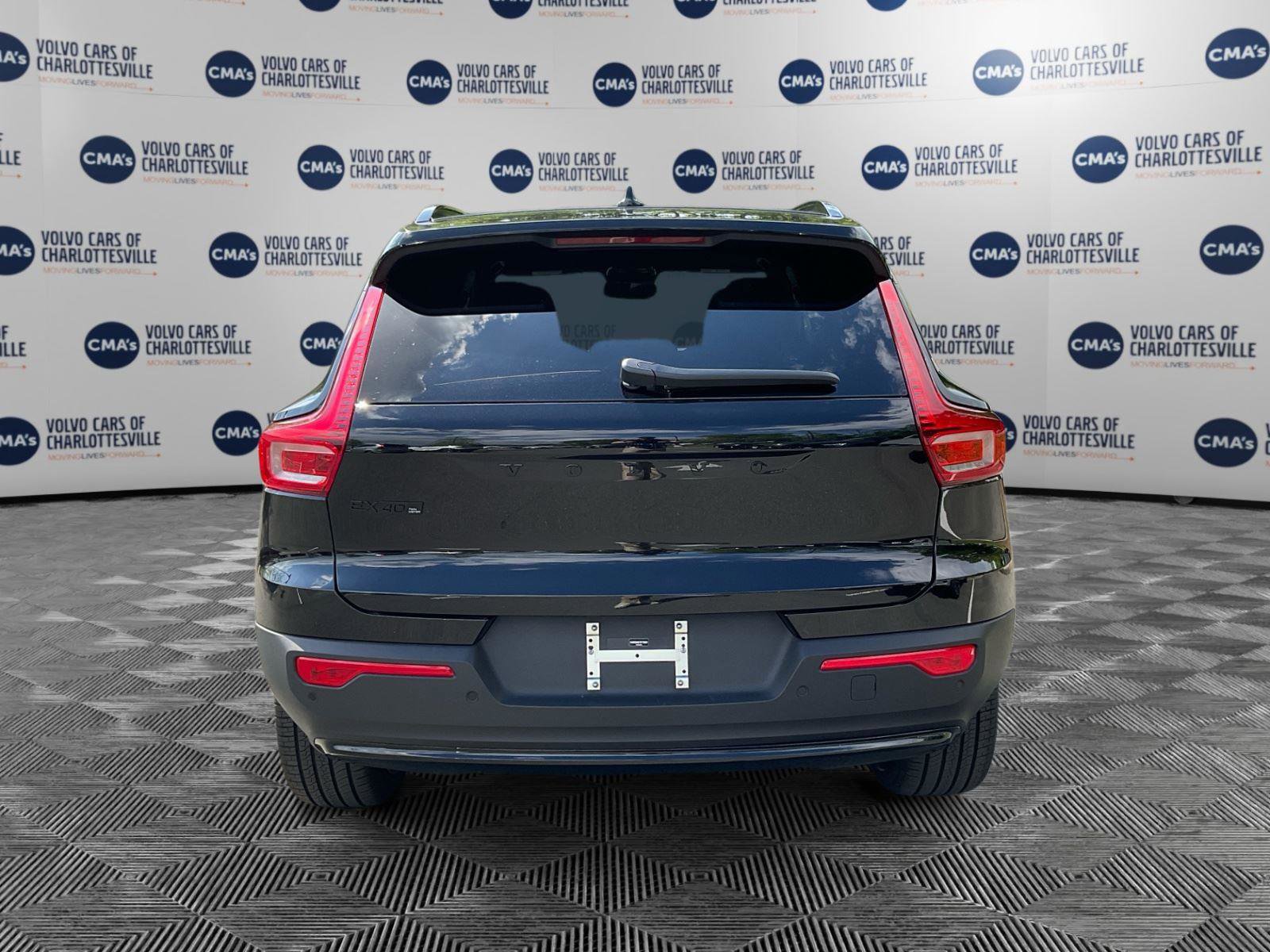 New 2026 Volvo EX40 Ultra AWD/4WD image 4