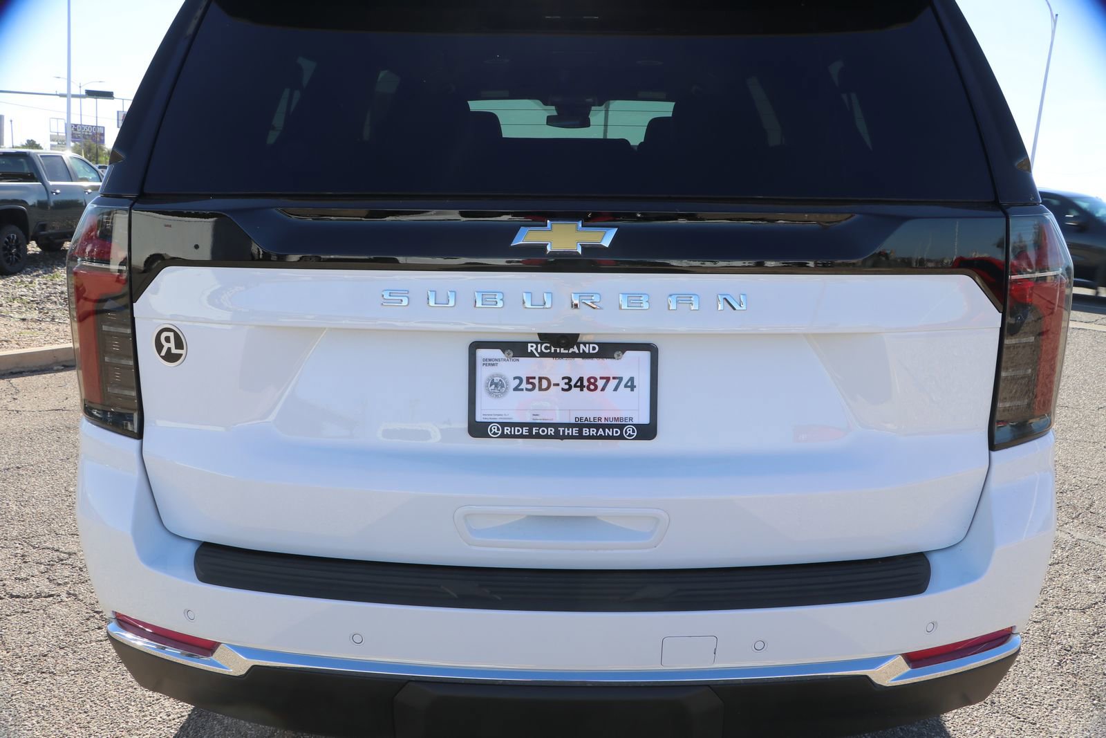 New 2026 Chevrolet Suburban LS image 6