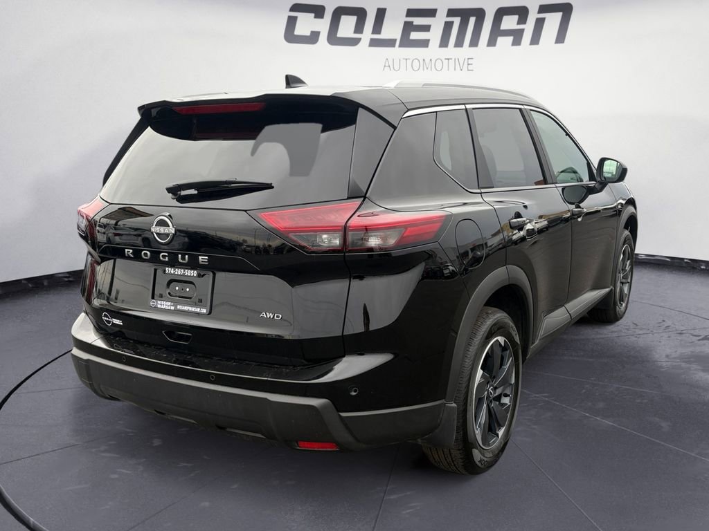 Used 2026 Nissan Rogue SV w/ SV Premium Package image 5