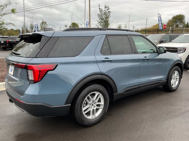 New 2026 Ford Explorer Active w/ Active Comfort Package RWD image 9