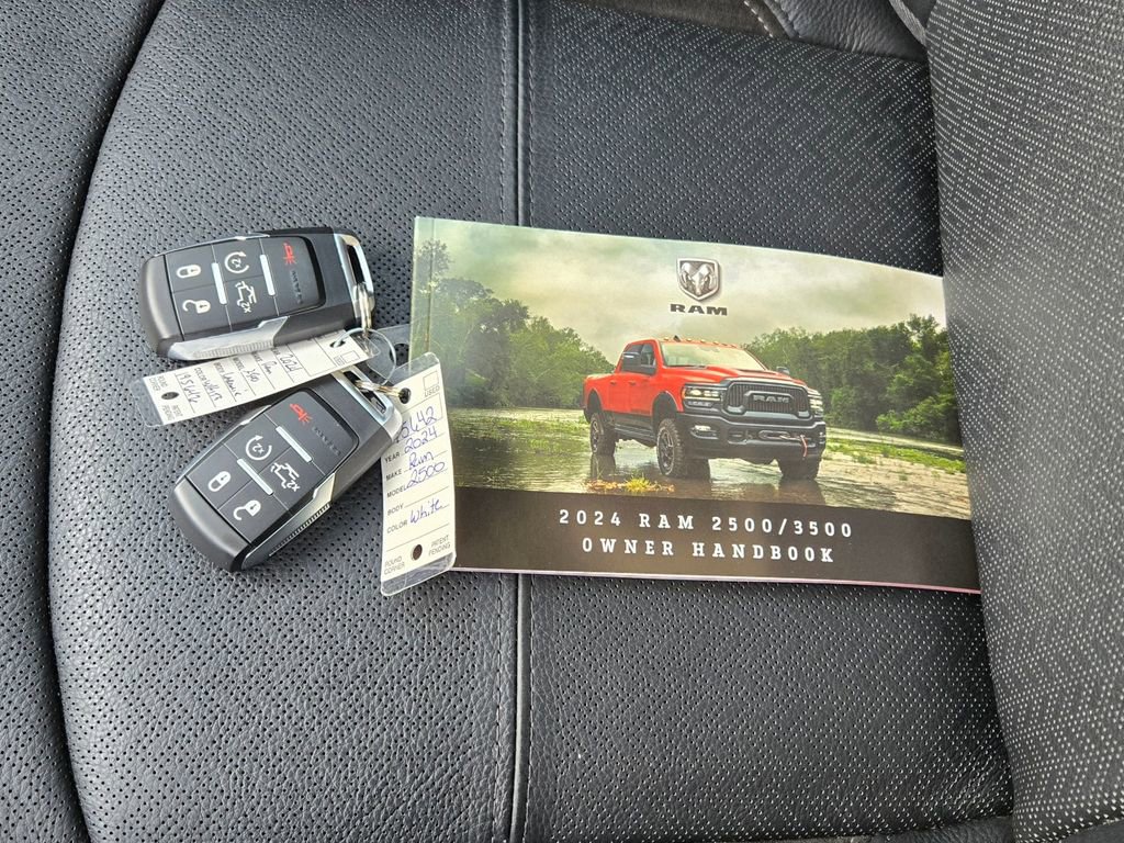 Used 2024 RAM 2500 Laramie w/ Night Edition image 13
