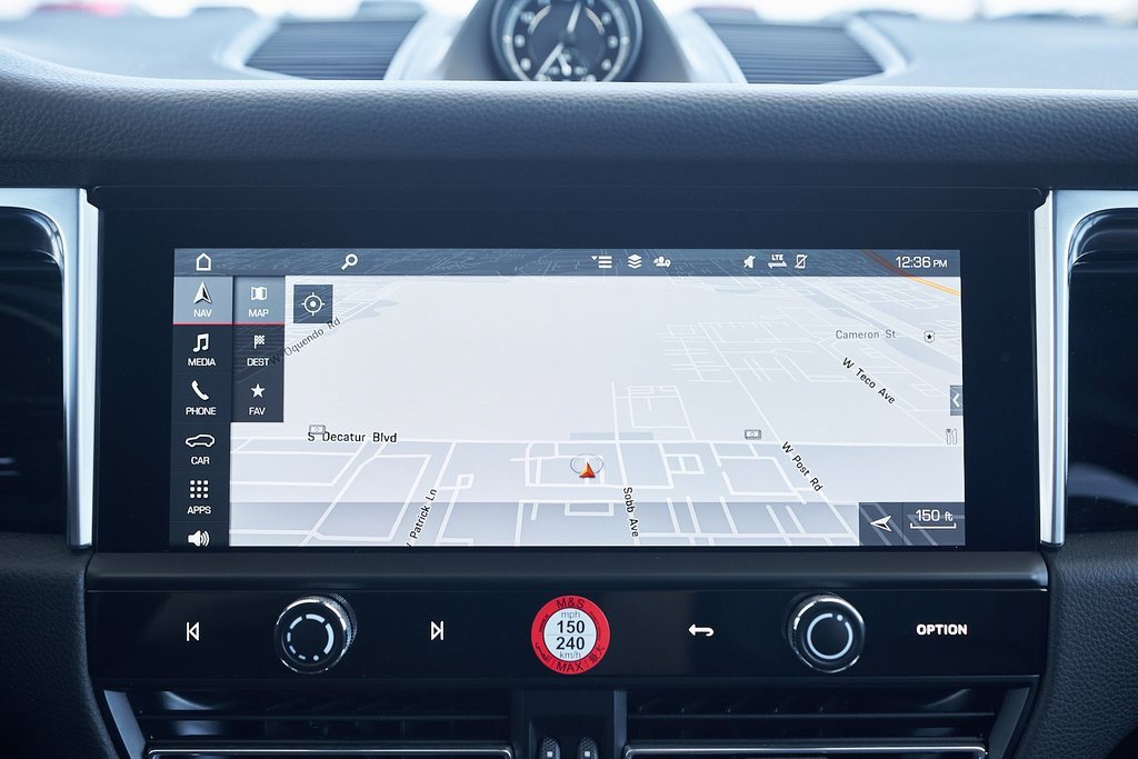 Used 2024 Porsche Macan image 55