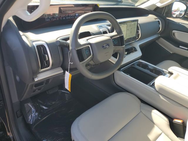 New 2026 Ford Expedition Active image 11