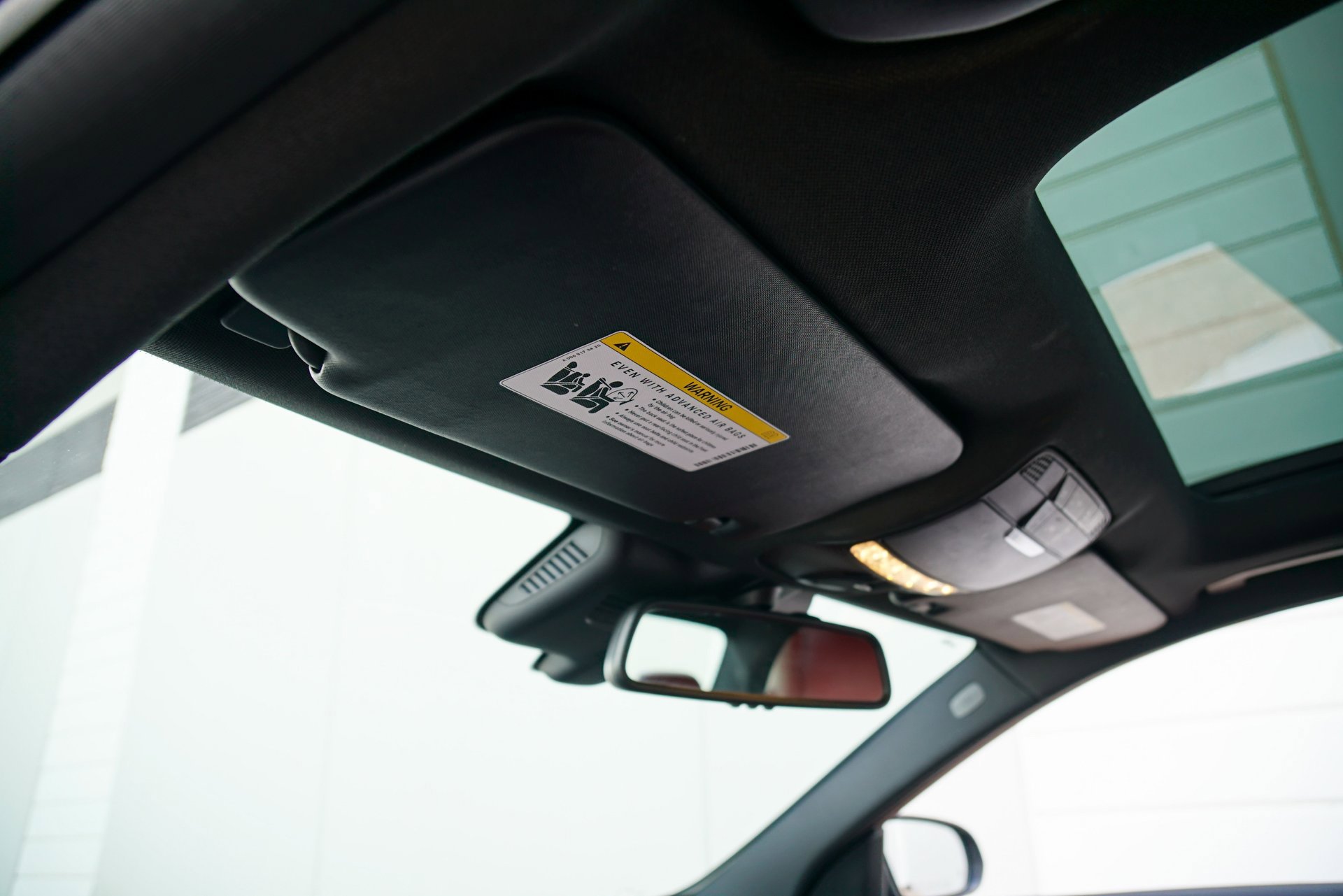 Used 2015 Mercedes-Benz C 400 4MATIC image 32