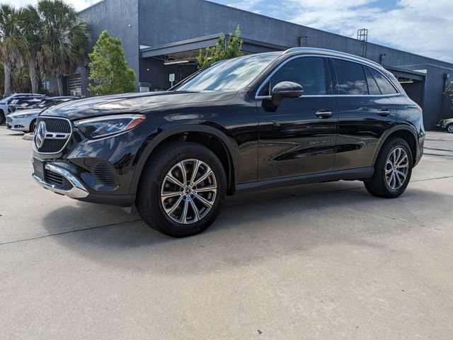 Used 2024 Mercedes-Benz GLC 300 4MATIC image 10
