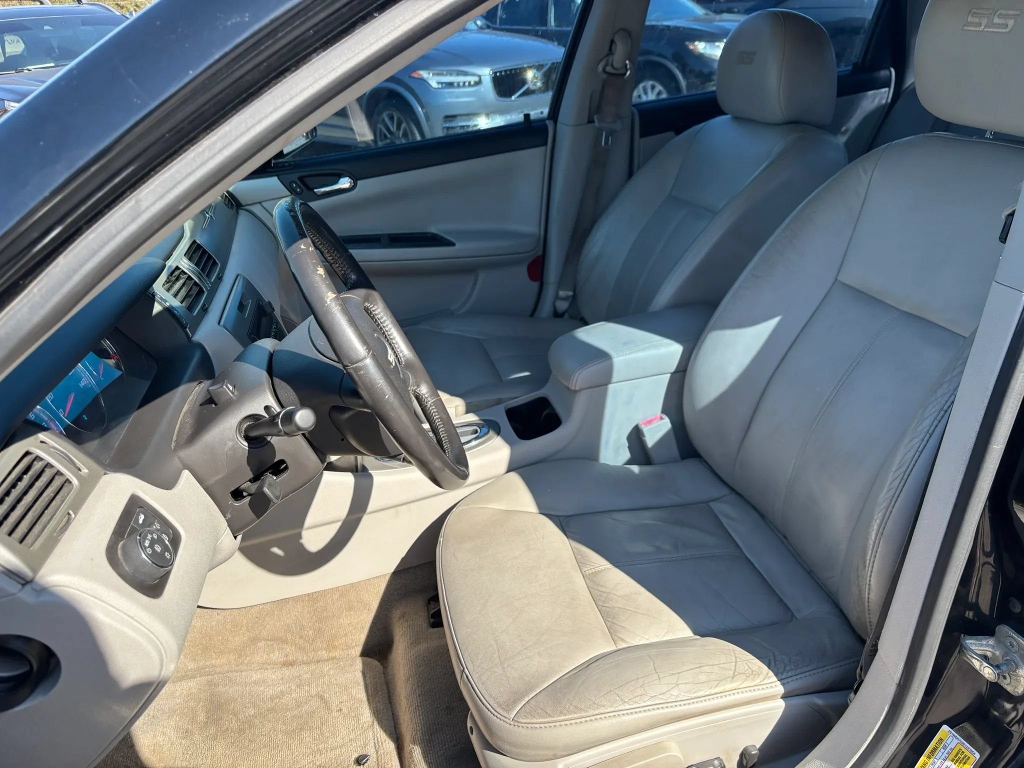 Used 2009 Chevrolet Impala SS w/ Convenience Package FWD image 12
