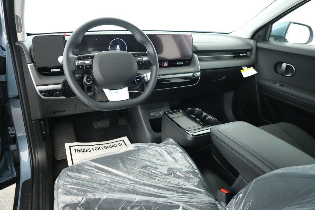 Used 2025 Hyundai Ioniq 5 SE image 9