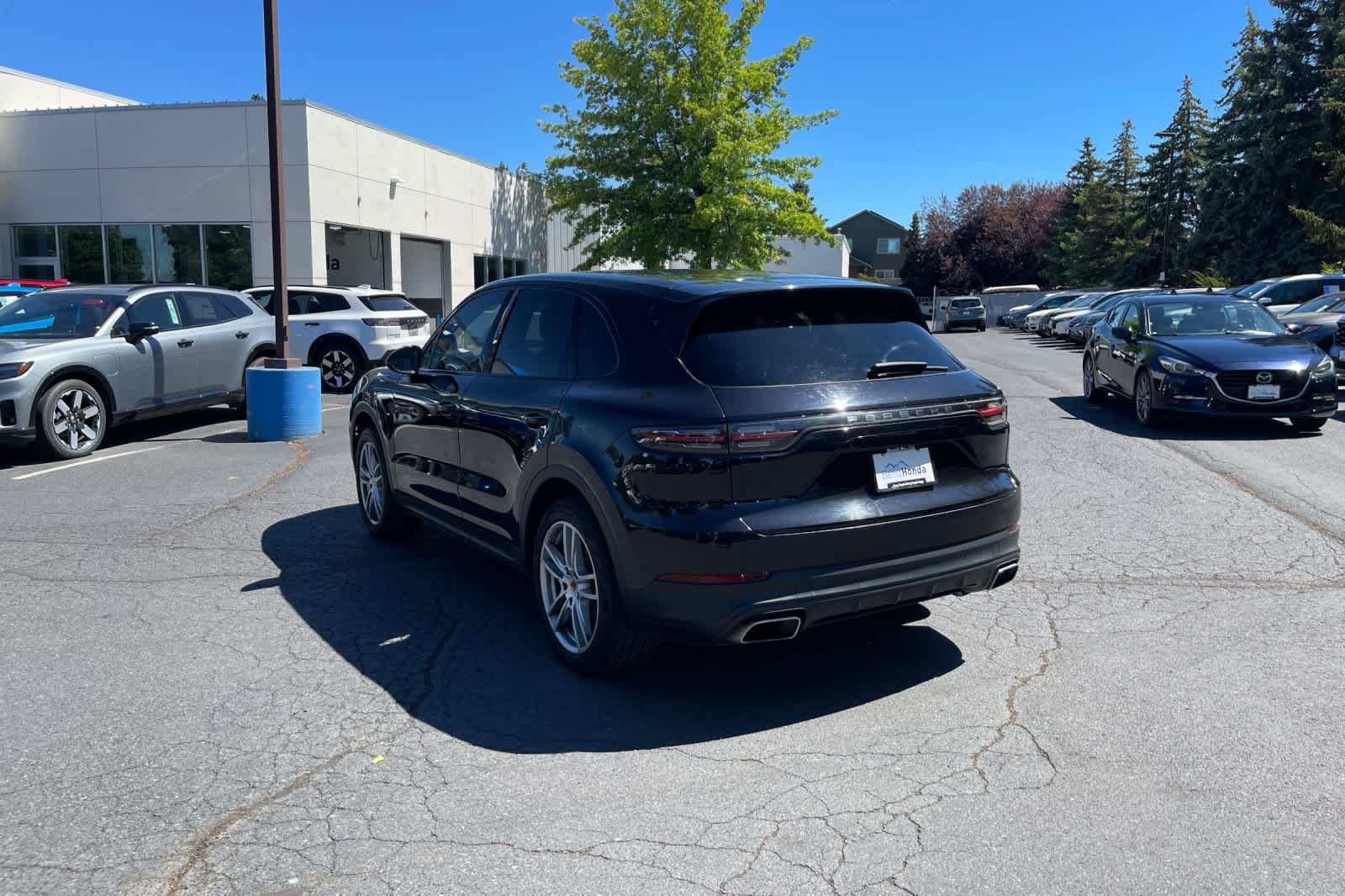 Used 2019 Porsche Cayenne AWD/4WD image 3