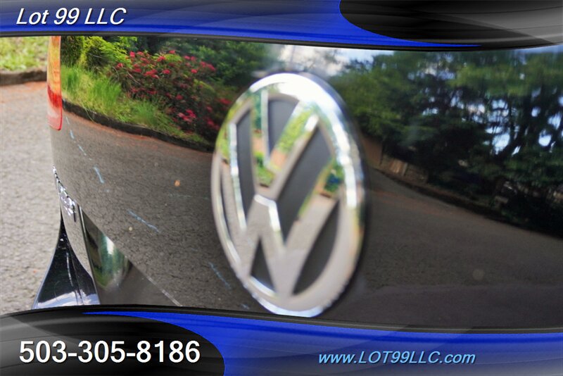 Used 2013 Volkswagen Touareg Executive AWD/4WD image 36