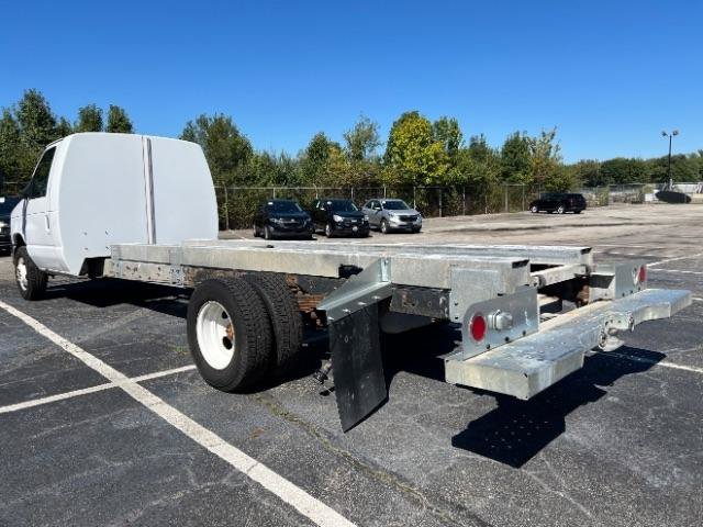 Used 2011 Ford E-450 and Econoline 450 Super Duty RWD image 5