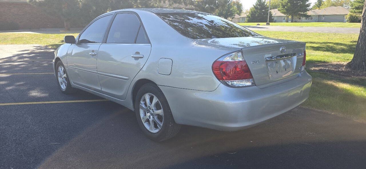 Used 2005 Toyota Camry LE FWD image 5